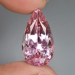 Kunzit 29.65 ct